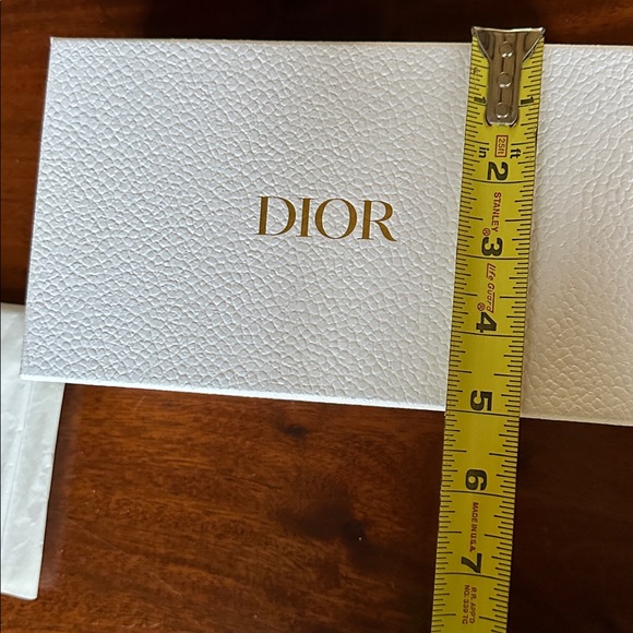 New Dior long wallet size gift box, Dior tissue paper and limited edition card - Picture 7 of 14